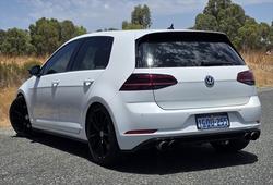 2018 Volkswagen Golf R Grid Edition