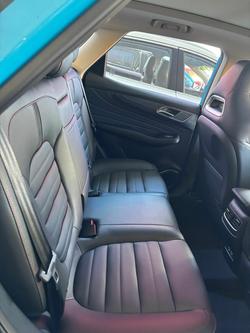 2023 MG HS Essence X