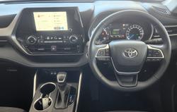 2024 Toyota Kluger GX