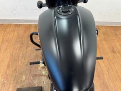 2018 Indian SCOUT BOBBER THUNDER BLACK Black