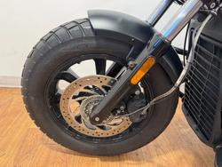 2018 Indian SCOUT BOBBER THUNDER BLACK Black