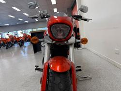 2009 Suzuki VZ800 (BOULEVARD M50) Orange