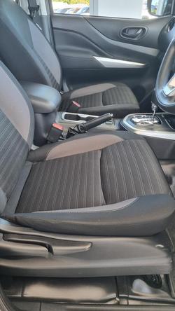 2021 Nissan Navara SL