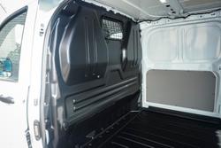 2025 Volkswagen Transporter TDI390