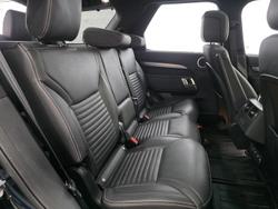 2021 Land Rover Discovery D300 R-Dynamic SE