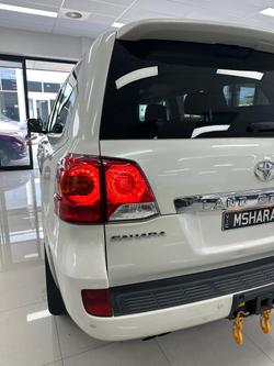 2012 Toyota Landcruiser Sahara VDJ200R MY10 4X4 Constant Glacier White