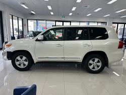 2012 Toyota Landcruiser Sahara VDJ200R MY10 4X4 Constant Glacier White