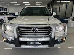 2012 Toyota Landcruiser Sahara VDJ200R MY10 4X4 Constant Glacier White