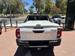 2025 Toyota Hilux SR5 48V GUN126R 4X4 Dual Range Glacier White