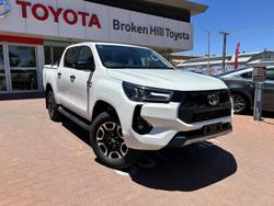 2025 Toyota Hilux SR5 48V GUN126R 4X4 Dual Range Glacier White