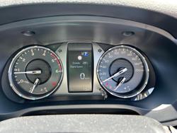 2025 Toyota Hilux SR5 48V GUN126R 4X4 Dual Range Glacier White