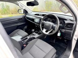 2018 Toyota Hilux Workmate TGN121R 4x2 Glacier White