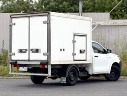 2018 Toyota Hilux Workmate TGN121R 4x2 Glacier White