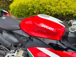 2024 DUCATI PANIGALE V2 BAYLISS 20TH ANNIV Red