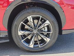 2025 MG HS Super Hybrid Essence AS33P MY25 Diamond Red