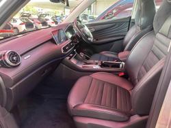 2022 MG HS Essence X