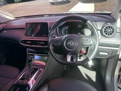 2022 MG HS Essence X