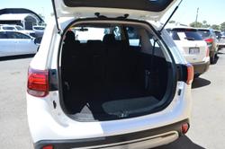 2018 Mitsubishi Outlander ES