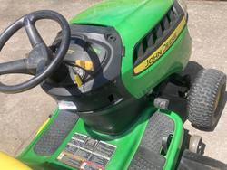 2015 John Deere D110