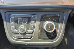 2022 LDV G10 LIFT DOOR