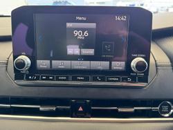 2023 Mitsubishi Outlander ES