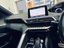 2018 Peugeot 5008 GT Line P87 MY19 Pearl White