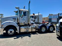2023 Mack Superliner M