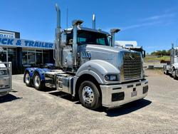 2023 Mack Superliner M