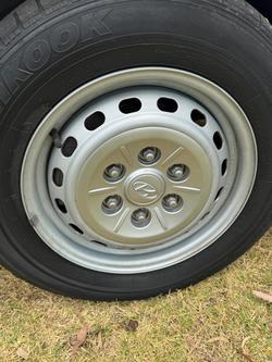 2020 Hyundai iLoad TQ4 MY20 Creamy White