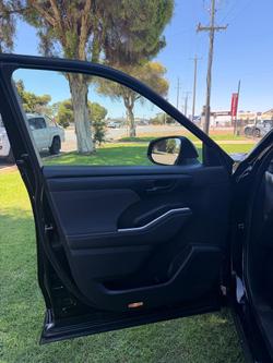 2024 Toyota Kluger GX