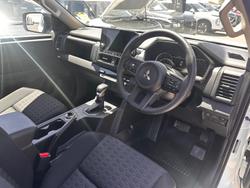 2025 Mitsubishi Triton GLX