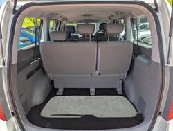 2011 Hyundai iMax TQ-W Ceramic White