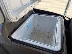 2022 John Deere 7R210