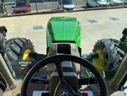 2022 John Deere 7R210