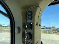 2022 John Deere 7R210