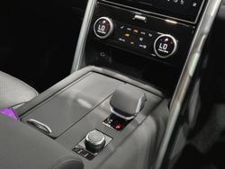 2025 Land Rover Discovery D350 S