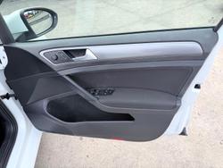 2016 Volkswagen Golf 92TSI Trendline 7 MY17 Pure White