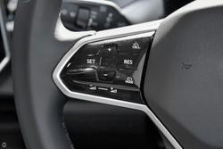 2025 Volkswagen ID. Buzz Pro BEV560