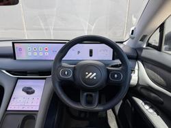 2025 MG IM6 Platinum