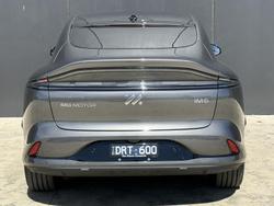 2025 MG IM6 Platinum