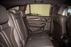 2025 Isuzu MU-X LS-T