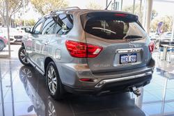 2020 Nissan Pathfinder ST