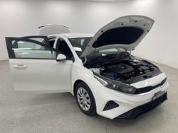 2023 Kia Cerato S BD MY24 Clear White