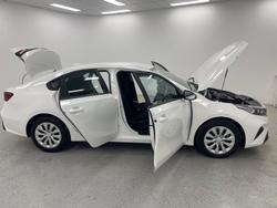 2023 Kia Cerato S BD MY24 Clear White