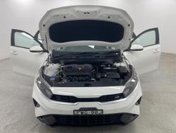 2023 Kia Cerato S BD MY24 Clear White