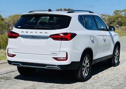 2025 KGM Rexton ELX