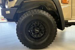 2025 Toyota Landcruiser GXL