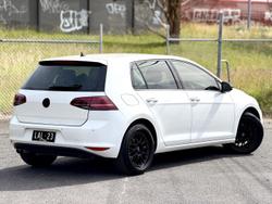 2013 Volkswagen Golf 110TDI Highline 7 Pure White
