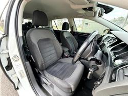 2013 Volkswagen Golf 110TDI Highline 7 Pure White