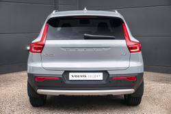 2025 Volvo XC40 Plus B4